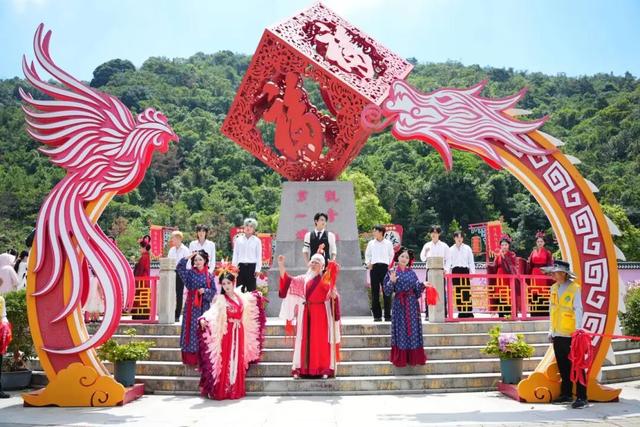 心动了无数次！男神@故里 领衔花美男舞动观音山，浪漫指数爆棚