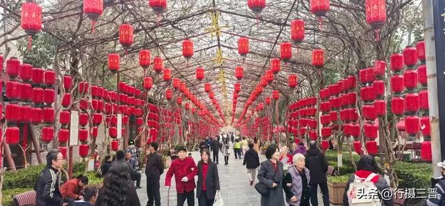 汉服古韵迎佳节 别样三八绽芳华——万荣李家大院妇女节人气火爆