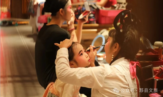 黟县如何用一千家民宿，写一本文旅教科书？