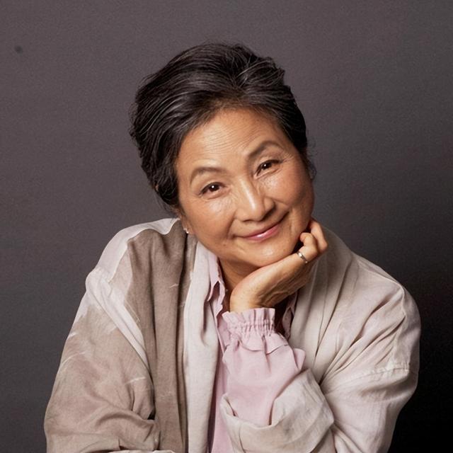 狐狸尾巴藏不住，撒谎成性、风流潇洒的张柏芝，被陈晓东撕下体面