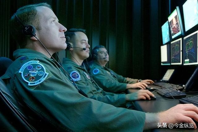 硅谷神话破灭？美国AI深陷“幻想症”，中国弯道超车靠这招就够了