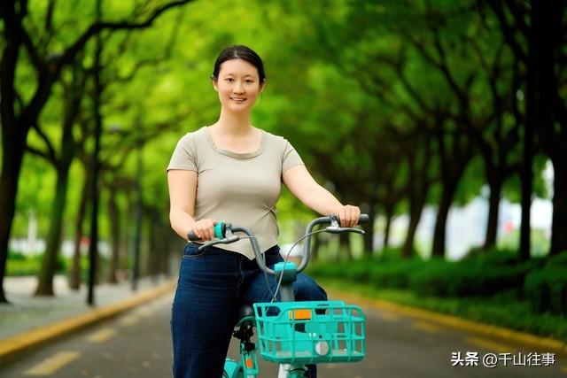 一个人骑车的早晨，才是成年人最顶级的放松方式，比躺平爽10倍！