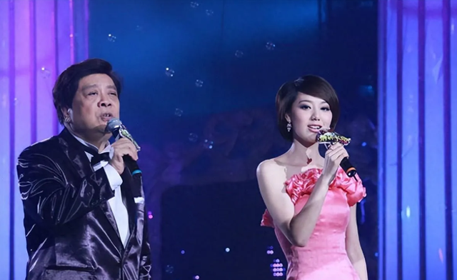 讨好大佬，陪睡上位	，遭央视“开除”，她身上的标签哪个才是真的