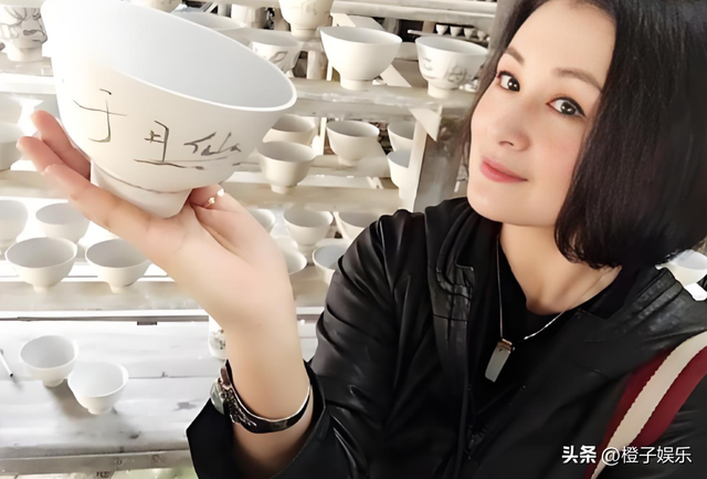 无儿无女的于月仙：去世不到两年，丈夫张学松的选择让人泪目