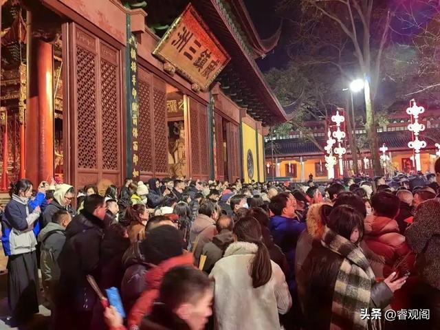 舍小利谋大得！灵隐寺宣布门票取消当天预约挤爆，客流量暴涨50%