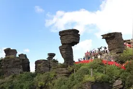 刚从贵州梵净山玩回来，被吓到了，“梵天净土”确实与众不同图片