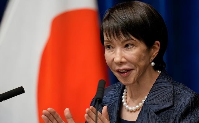 高市还没道歉，中日又出现新争端，日本通知中国，必须解释一件事