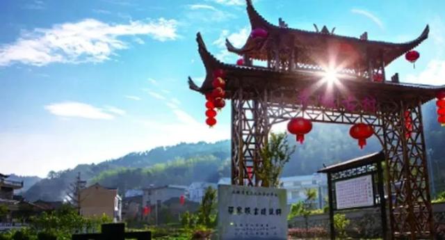 一路山水一路诗！这条环花亭湖自驾线，承包你所有惬意时光！