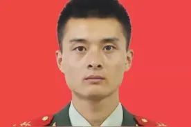 士官转业，选择逐月领取退役金和安置工作，差距会越来越大图片