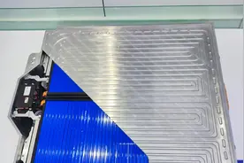 离谱的新能源汽车维修图片