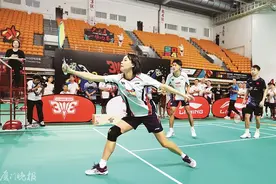 高手“羽”林争锋！世界冠军来厦助阵图片