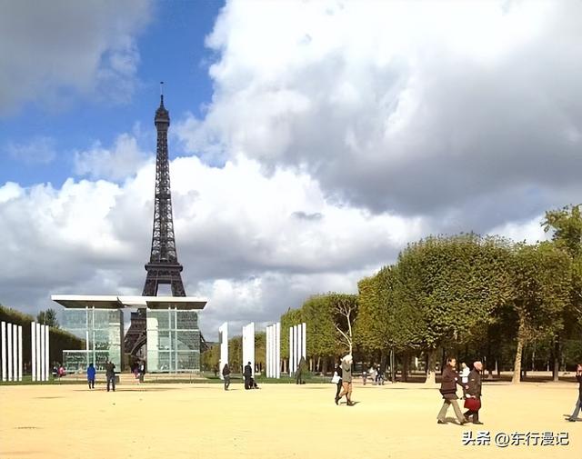 巴黎人气冠军竟不是卢浮宫和铁塔！而是这个“浴火重生”的景点