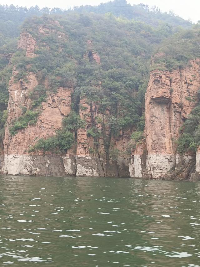 散文：雨中太行行