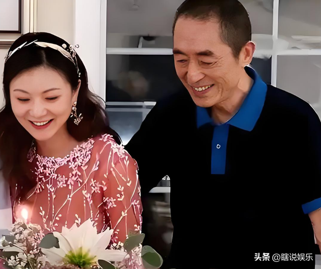25年恩爱抵不过残酷现实，74岁张艺谋年老色衰，43岁陈婷花样年华