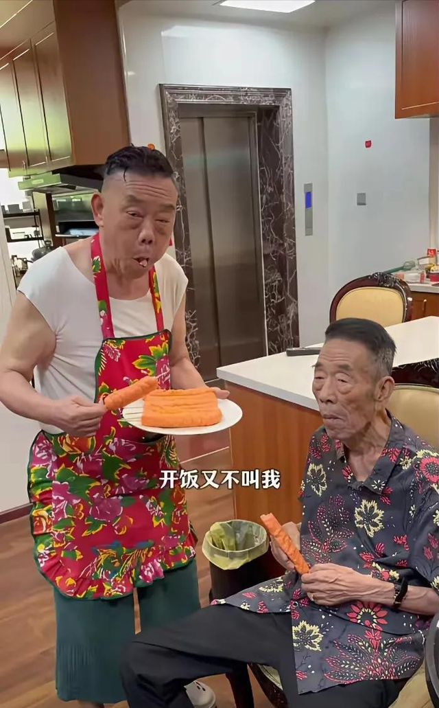 杨少华刚头七！杨伦后脚住院，恶心一幕出现，杨议探望嘴欠遭声讨