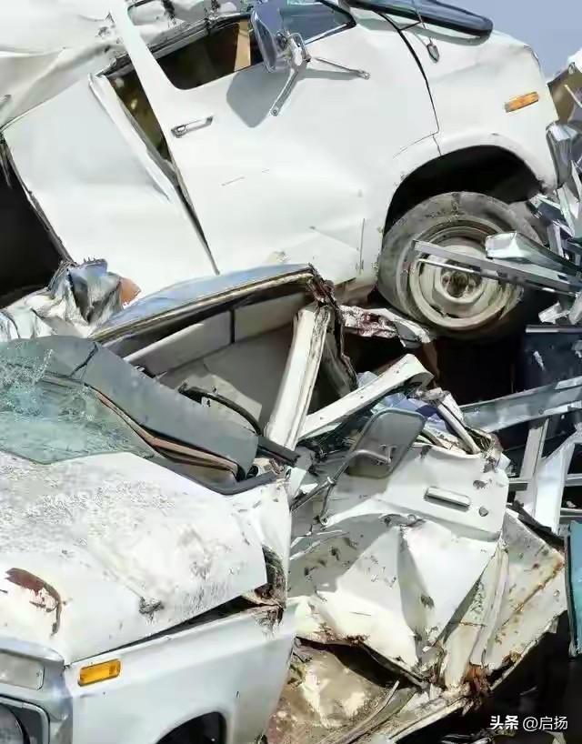 连霍高速突发惨剧！12车连撞致9死7伤，事故元凶终于揪出！