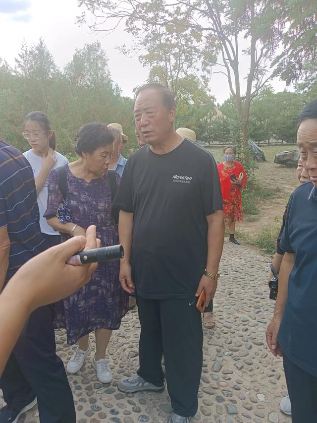 同学聚会秦安品蜜桃