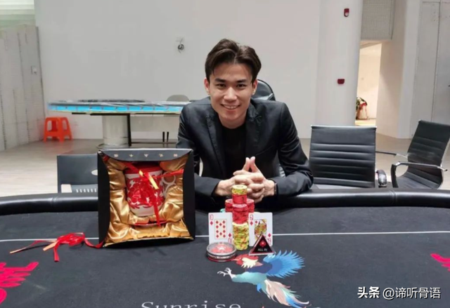 5年前	，靠倒卖口罩一年赚60亿元，住5万一夜酒店的他，如今咋样了