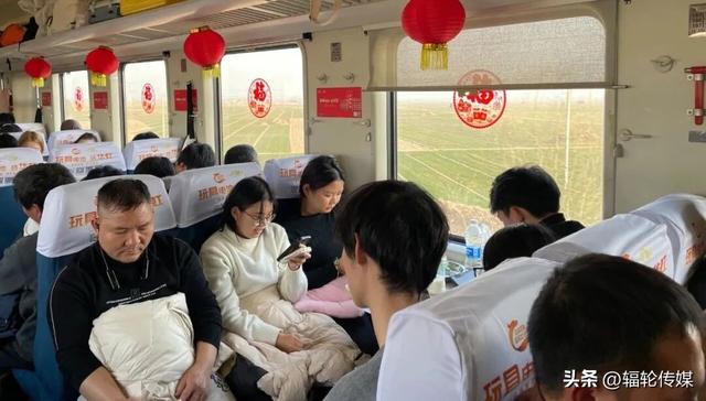 从北国雪原到温暖归途，普铁列车见证冬日中国