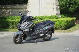 摩旅还是踏板香！摩旅专用大踏板力刻318GT评测图片