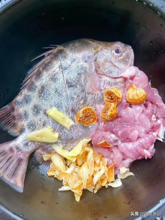 建议中老年人：不要太节俭，少吃丝瓜南瓜多吃4物，高蛋白营养足