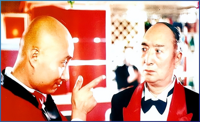 陈佩斯《戏台》票房井喷！让多少资方脸红，黄渤这次又赌对了 -