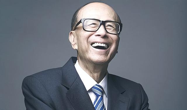 坏消息一个接一个，李嘉诚已经没有回头路，李氏家族暴亏781亿！
