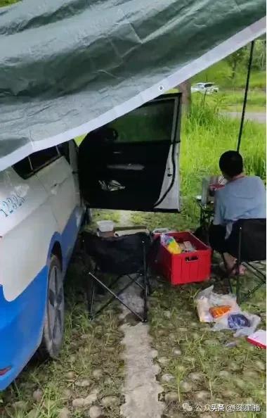 武汉夫妻自驾出租车进西藏，预计40天花费不到6000元！当事人：自己做饭，在车上睡觉