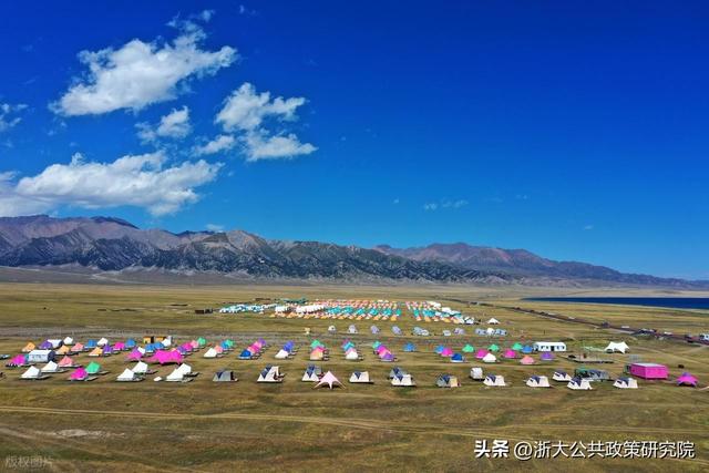 【微评】帐篷击败了五星酒店？谁来为千亿经济买单？