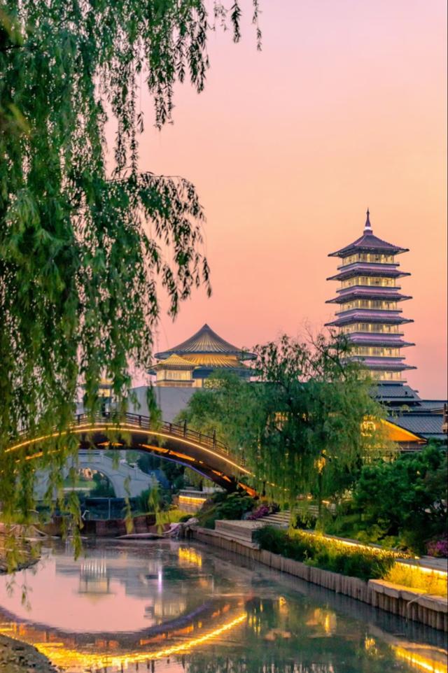 如果有条件，退休后我更愿意在这8座城市久居，生活舒服节奏也慢