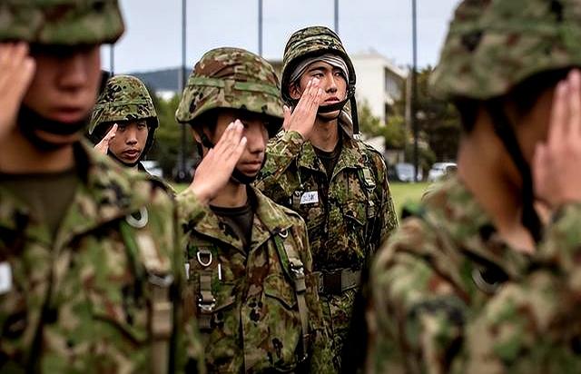 美国万万没想到，大陆对台使出最绝的一招：邀请日本自卫队到北京