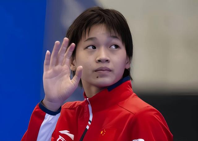 直到王伟莹坦白全红婵退出个人赛原因，才懂樊振东那番话真没说错