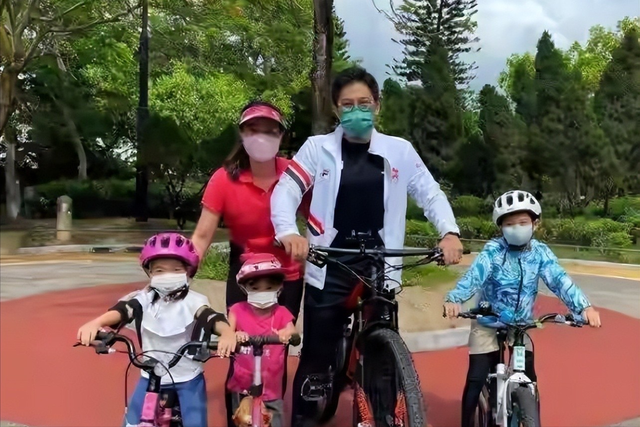 霍家没看错人，44岁儿媳郭晶晶又传“喜讯”	，再次给霍家添彩