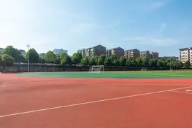 “操场”居然不是“playground”？99%的人都中招了！图片