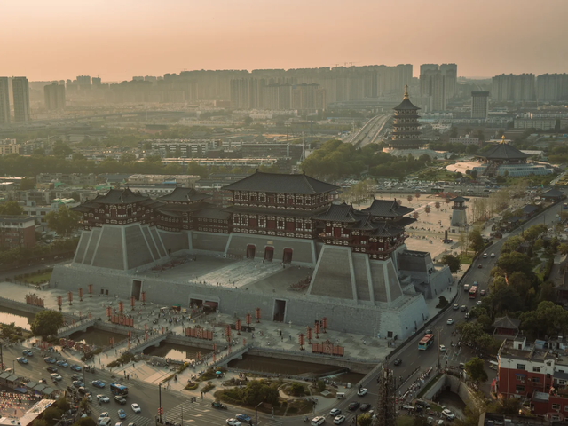 开封、洛阳这两座城市太不一样，一个烟火气，一个厚重感！