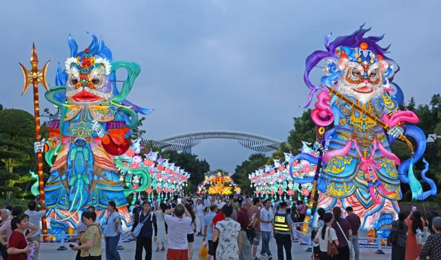 至10月8日！大型夜游灯会、花海市集博饼……就在厦门→