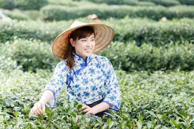 小姑父是女婿里长得最丑的，但小姑如今的生活我们所有人都羡慕图片