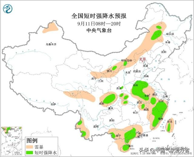 许昌暴雨积水到大腿车被浸泡