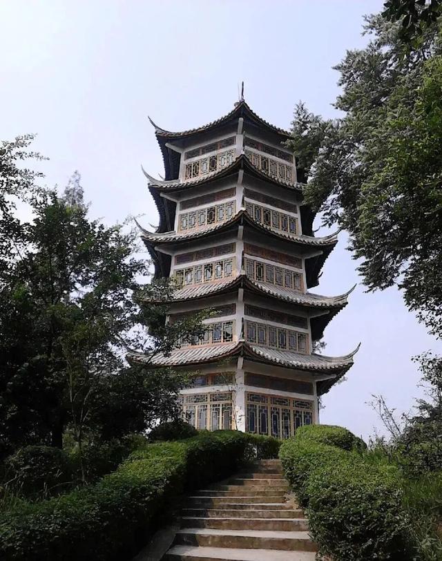 乐山本地人私藏！30个小众打卡地，颜值高还不挤！