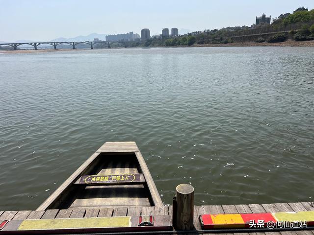 赣州建春门浮桥，江西一绝，属于国宝