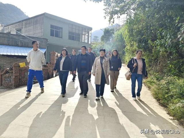 踏秋寻韵 聚力同行丨安顺市残联开展户外徒步活动 安顺残联