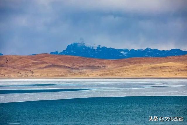 惊呆！西藏这个地方，一到秋天就美炸了！
