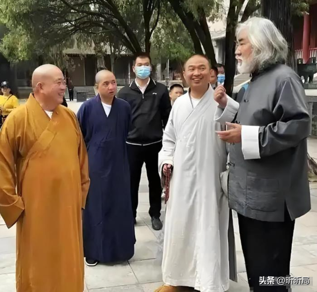 你知道释永信与多少名人合过影吗？一次带你看个够