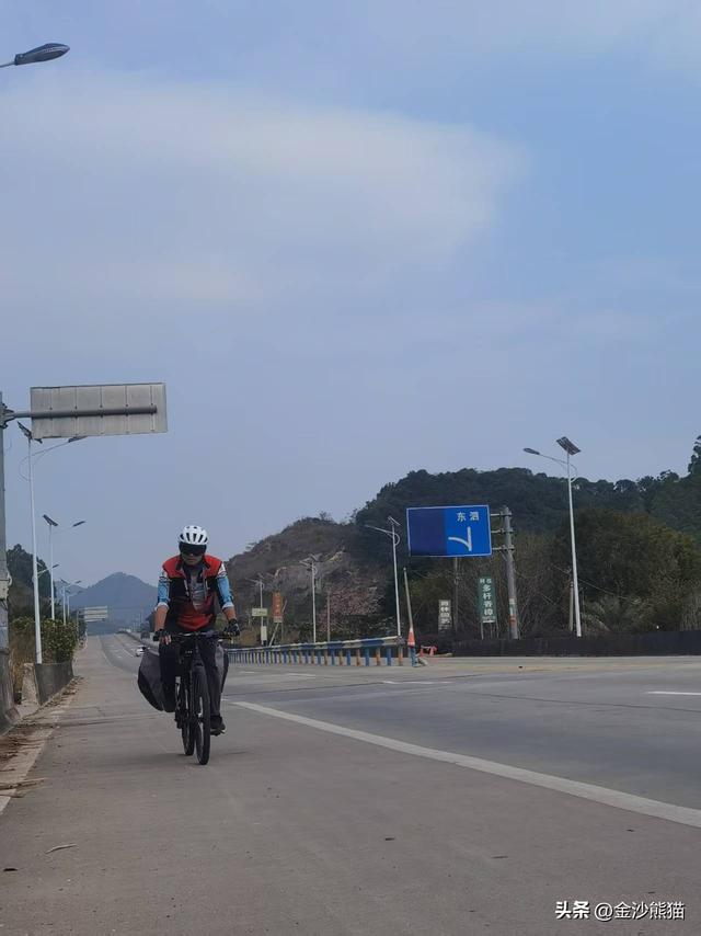 从厦门到漳浦诞生此行第一胎 品美味河豚 双龙连续第三年千里双骑9