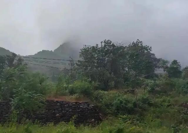 明日中秋节，老人常说“中秋最怕雨”，中秋节下雨有何征兆？