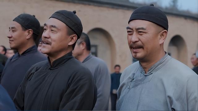 钱再多有什么用！55岁张嘉译现状曝光！病情严重到连走路都站不直