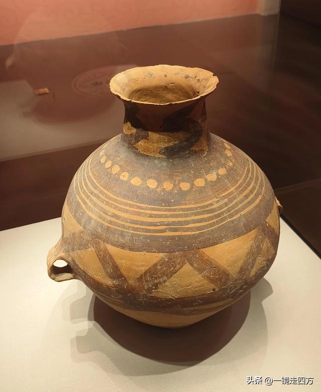 在辽宁省博物馆新馆的一楼特展区，能集中看到不少这里的镇馆之宝