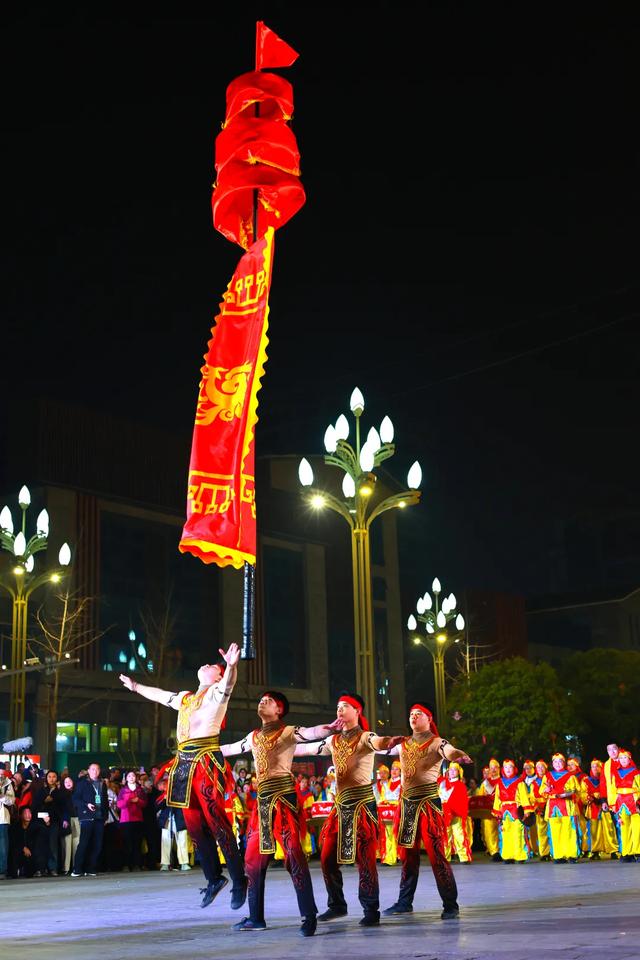 快看！凤冈唢呐、威风锣鼓、中幡……上演了