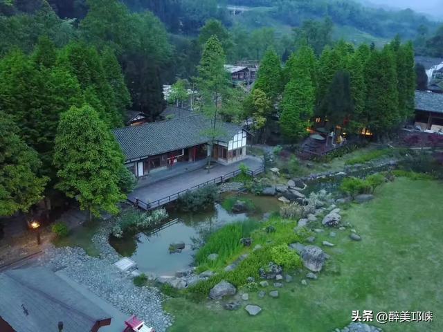 在邛崃，把夏天过成清凉薄荷味儿