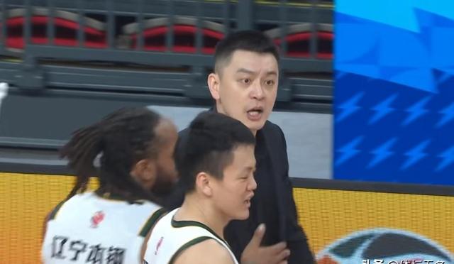 辽宁首败掀波澜 杨鸣冲突引争议 北京榜首能坐多久？